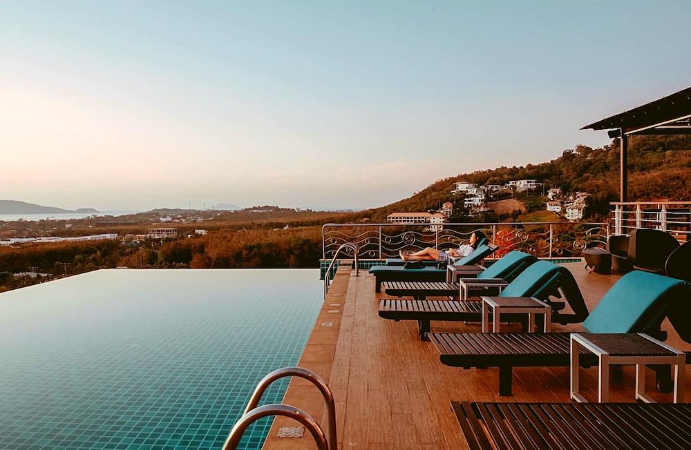 The View Rawada Phuket Hotel Rawai Exterior photo